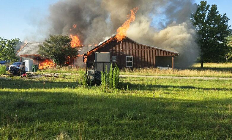 House goes up in flames in Okaloosa County - Vimarsana News